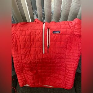 Patagonia red  pullover